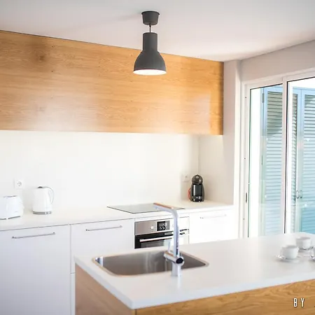 Mlv Uptown Apartamento