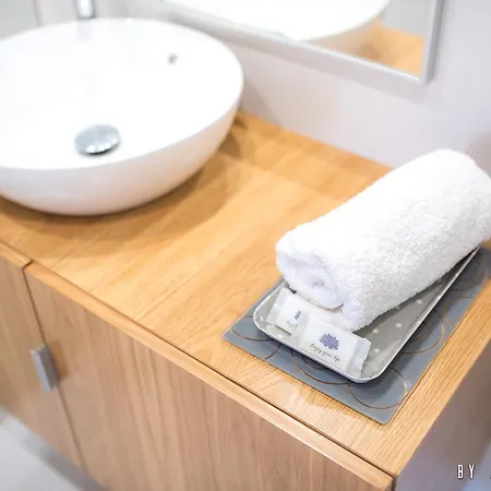 Mlv Uptown Apartament